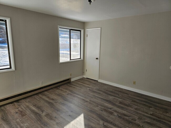 Foto del edificio - 401-403 1/2 Jefferson Avenue
