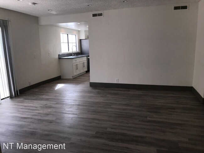 Building Photo - 4 br, 3 bath Apartment - 1444 Centinela Av...