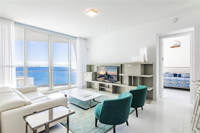 Foto del edificio - 16901 Collins Ave