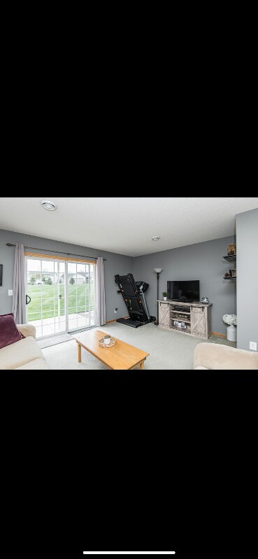 Foto del edificio - 574 Pointe Ct SW