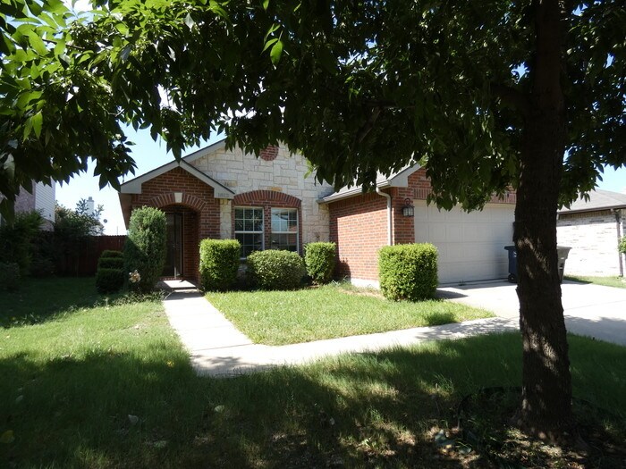Single story 3 bedroom in Harriet Creek House for Rent in Justin, TX