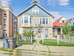 Building Photo - 642 S Meridian St
