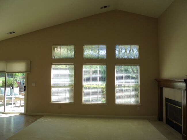 Foto del edificio - 4518 Avondale Cir