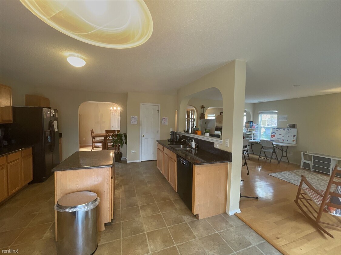 Primary Photo - 4 br, 2.5 bath House - 2807 Skybrook Ln