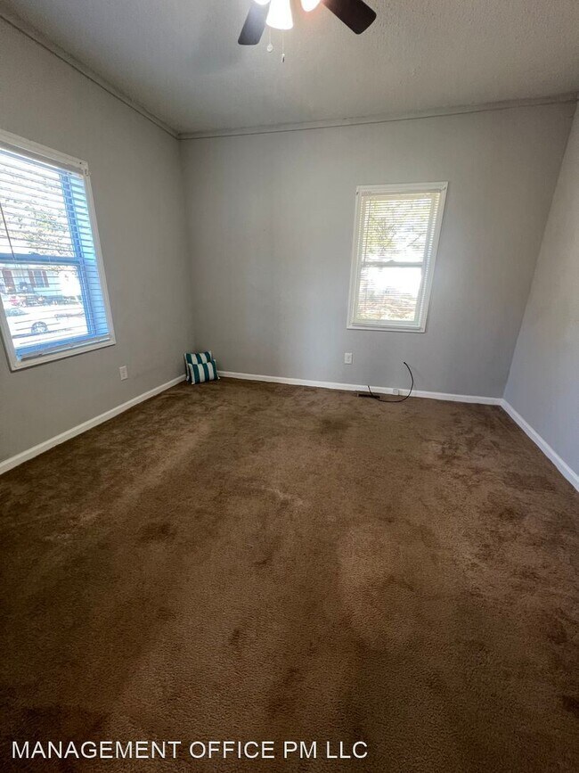 Building Photo - 3 br, 2 bath House - 302 N Pryor St