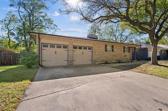 Building Photo - 3605 Jeanette Dr