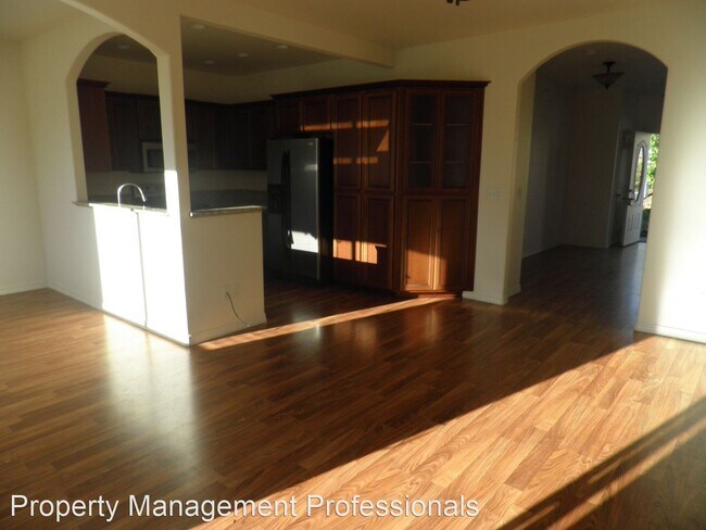 Building Photo - 3 br, 2.5 bath House - 364 Jans Court