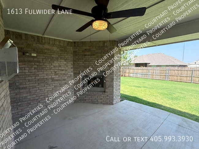 Building Photo - 1613 Fulwider Ln