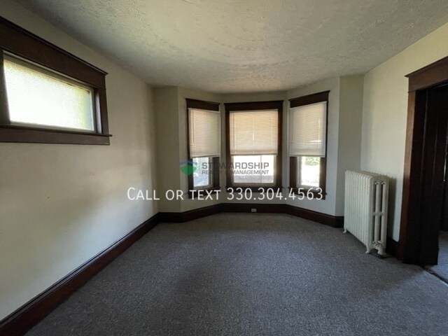 Foto del edificio - 217 Wales Rd NE