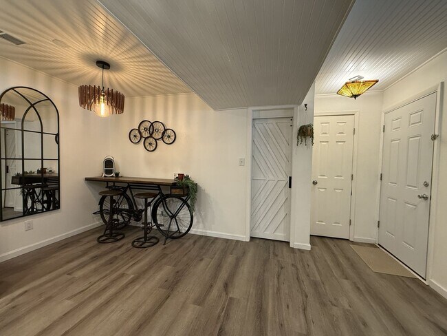 Foto del edificio - Beautiful Studio in Glendale Area - 1 month Free Rent