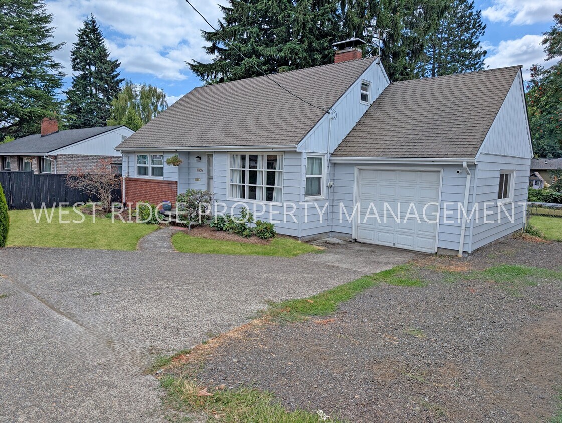 Photo - 11356 NE Glisan St (Portland, OR)