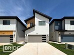 Primary Photo - 33122 Willow Hts Ln