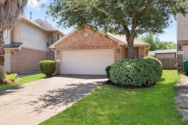 Building Photo - 9326 Valley Tree Ln