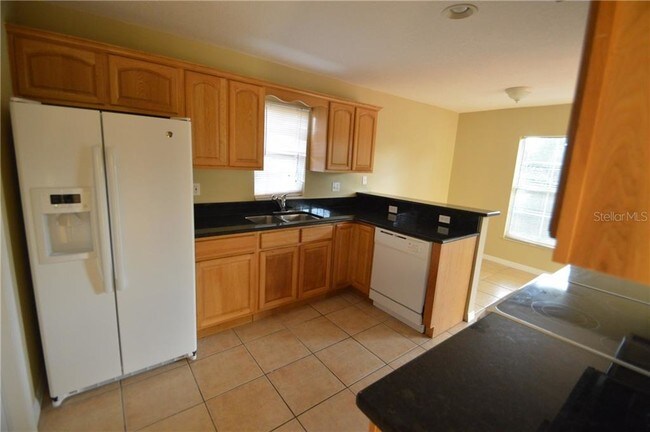 Foto del edificio - 1107 Elkcam Blvd