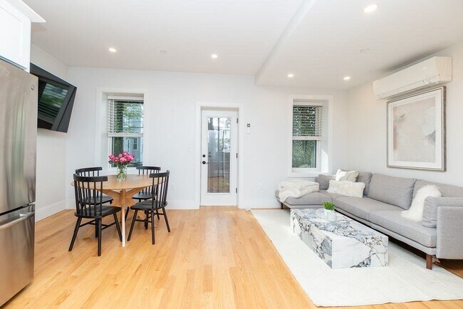 Building Photo - 120 Bremen St