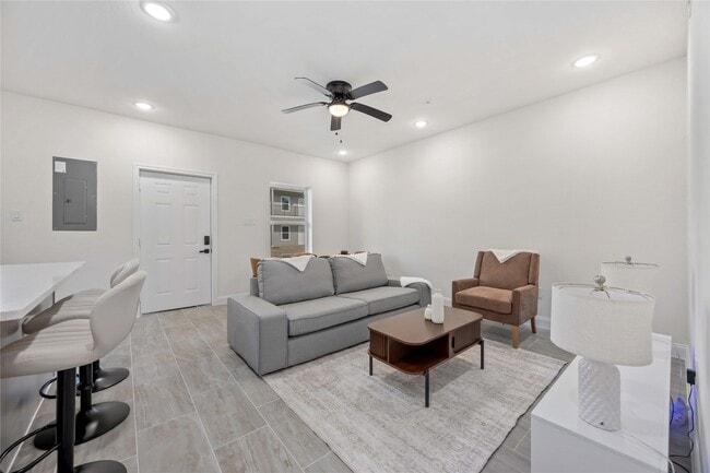 Foto del edificio - 9129 Brandon St