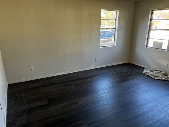 Building Photo - 1617 Wimberly St