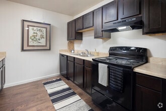 Interior Photo - Pine Tree Apartments