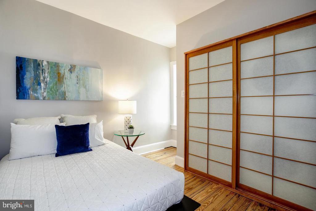 Primary Photo - 3026 R St NW
