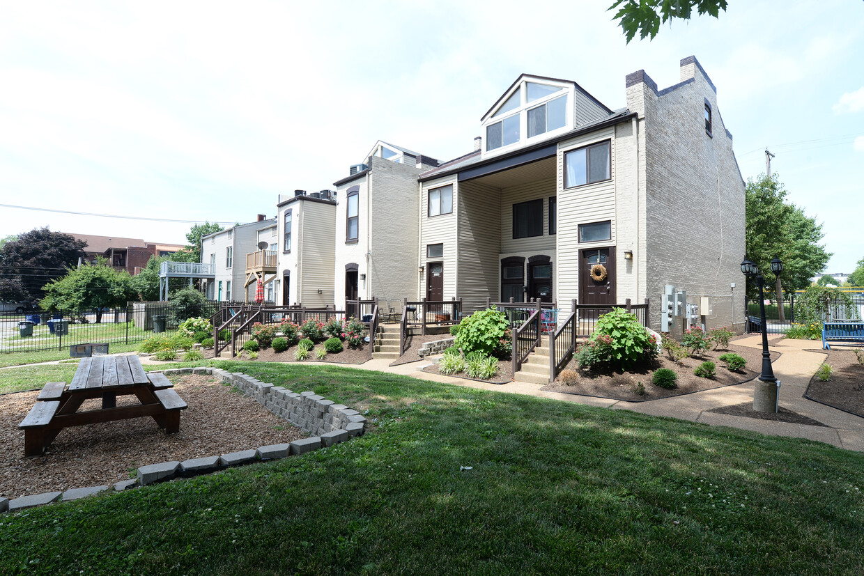 Soulard Townhomes Photo