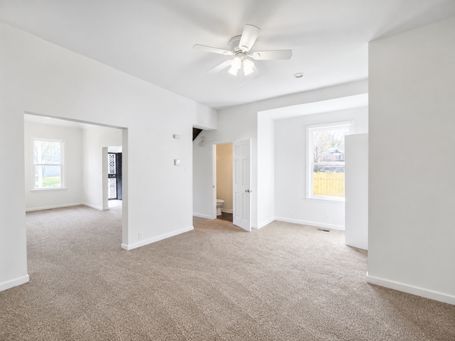 Building Photo - 3010 Woodcliff Ave