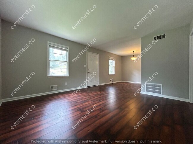 Building Photo - 3889 Branch Dr SW