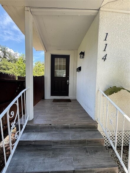 Photo - 114 W Amelia Ave House