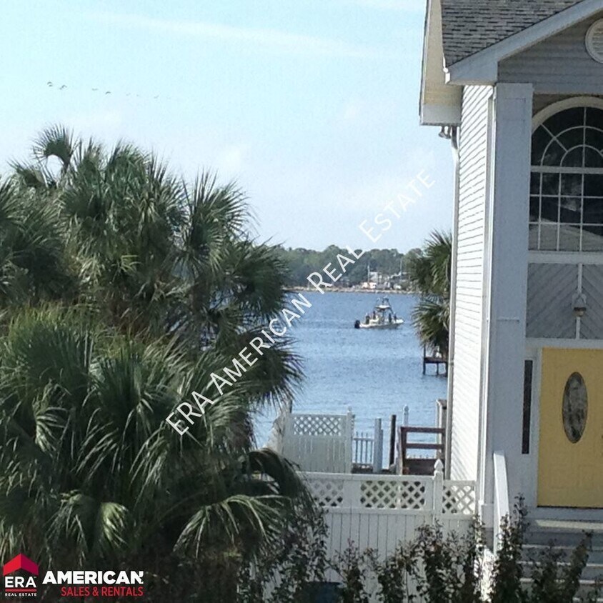Primary Photo - Water View!