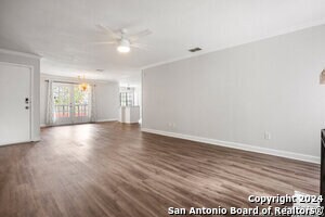 Foto del edificio - 7711 Callaghan Rd