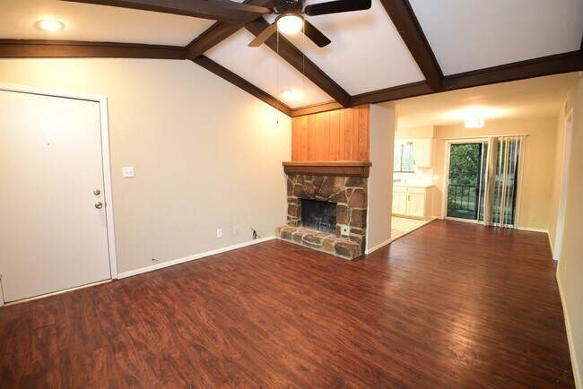 Building Photo - 4412 W 68th St S