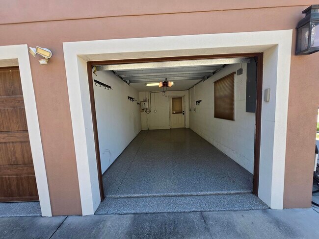 Foto del edificio - 2495 13th Ave N