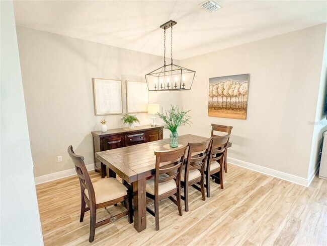 Building Photo - 5606 Orange Orchard Dr