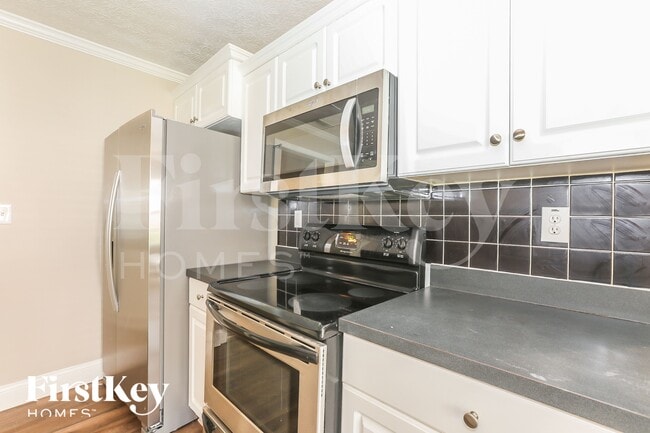 Foto del edificio - 90 Wynfield Keep