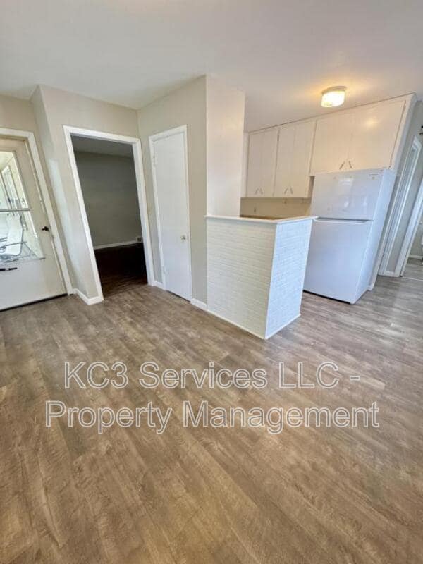 Foto del edificio - 1702 SW McArthur St