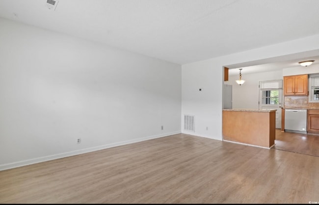 Foto del edificio - 713 67th Ave N