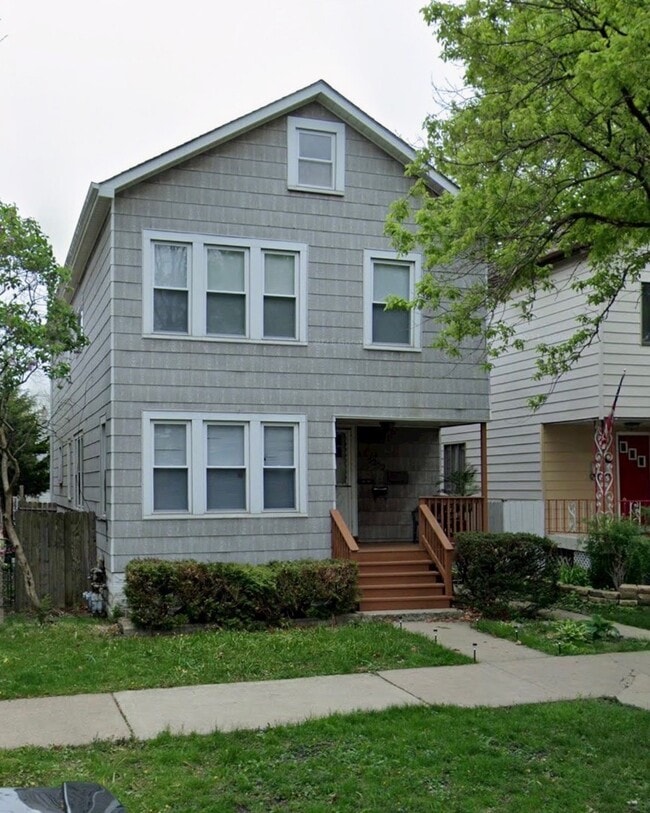 Building Photo - 5252 N Ludlam Ave