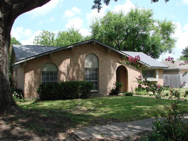 Building Photo - 13826 Overbrook Ln