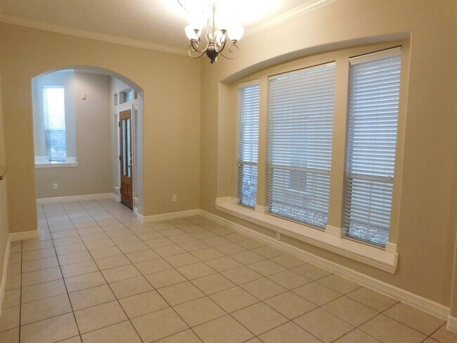 Building Photo - 13611 Brookbluff Ln