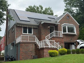 Building Photo - 649 Oakdene Ave