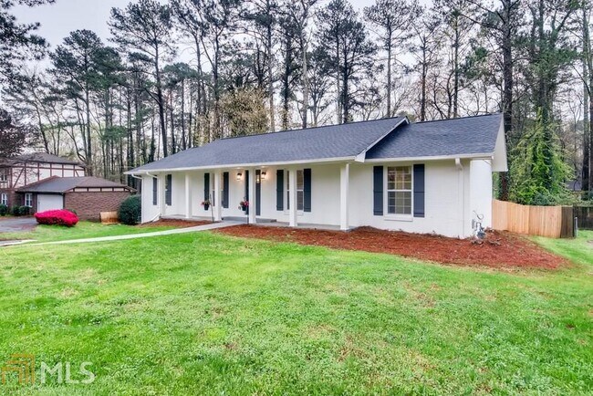 Building Photo - 3250 Sewell Mill Rd