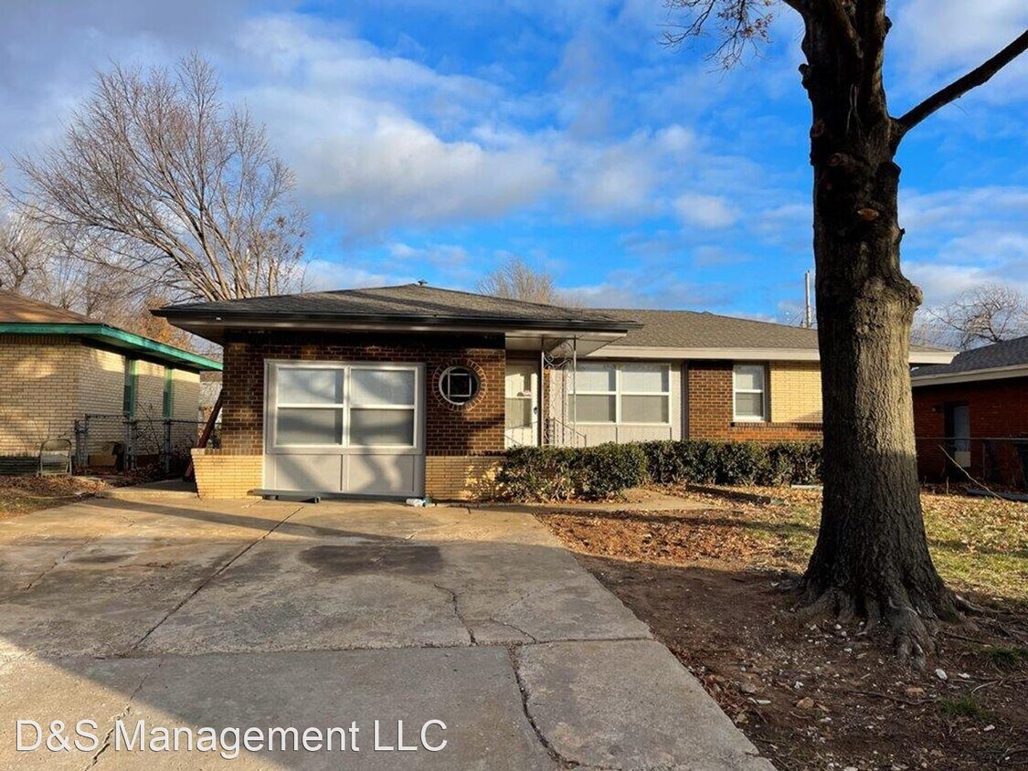 Primary Photo - 4 br, 2 bath House - 2745 SW 48th Street