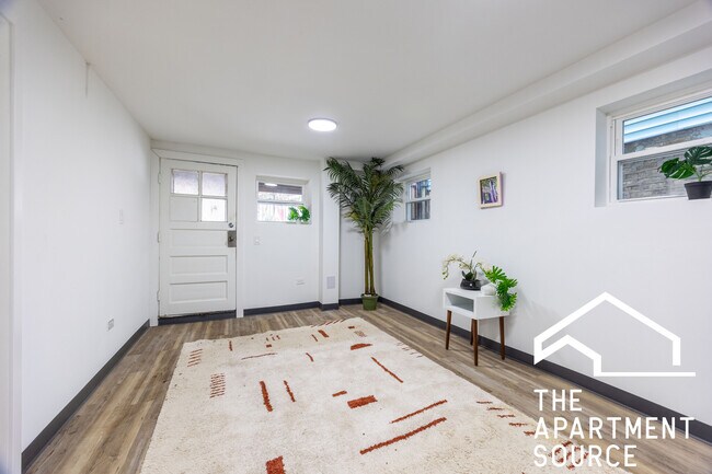 Foto del edificio - 1634 N Whipple St