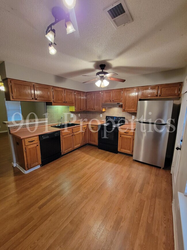 Building Photo - 2812 Maryland Cir W