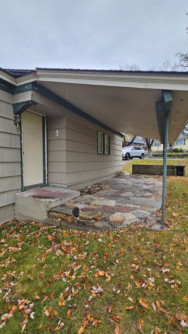 Building Photo - 3 Bed, 1 Bath House in Downtown Coeur d'Alene