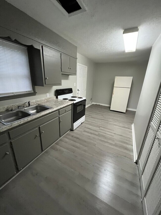 Foto del edificio - 902 Preston St