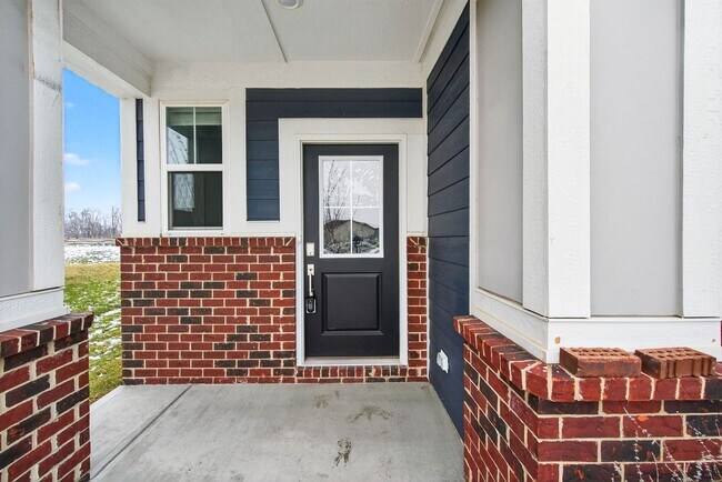 Foto del edificio - Welcome to this stunning 4-bedroom, 2.5-bathroom home located in the desirable Westfield, IN.