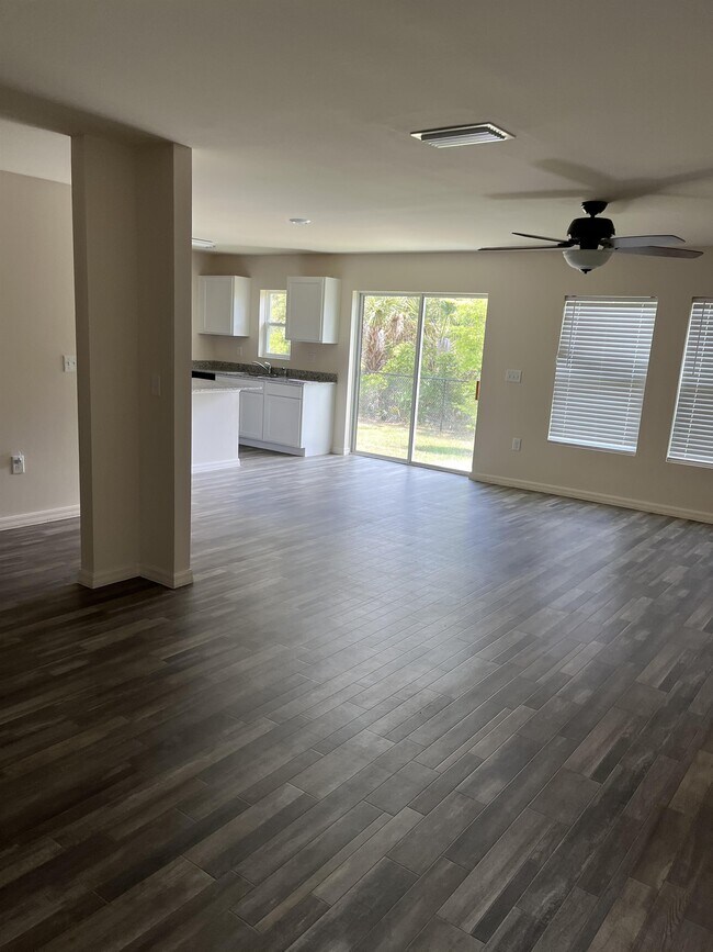 Building Photo - 23137 Troy Ave