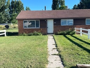 Building Photo - 203 W Lorene Ln