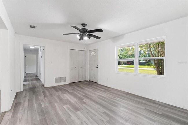 Foto del edificio - 5815 NW 26th Ter