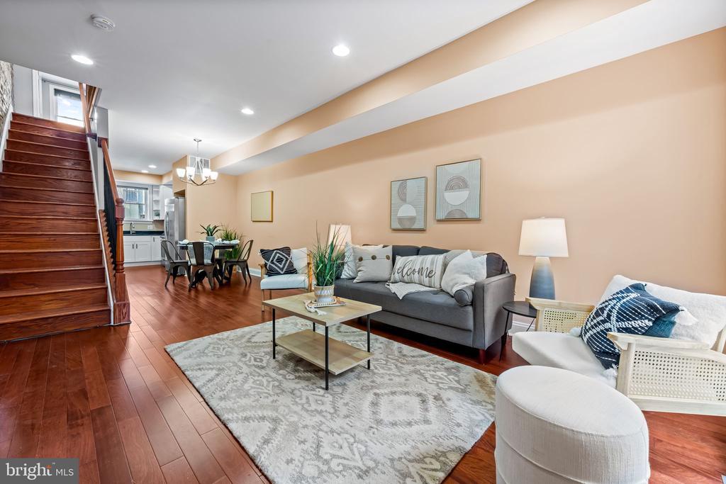 Foto principal - 645 S Lehigh St